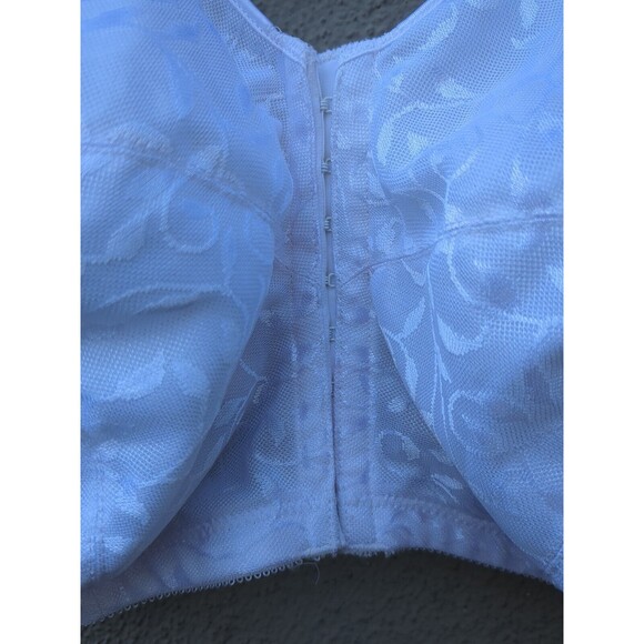 Hanes Just my size 1107 Easy On Front Close Bra. White 44DDD - Picture 4 of 11